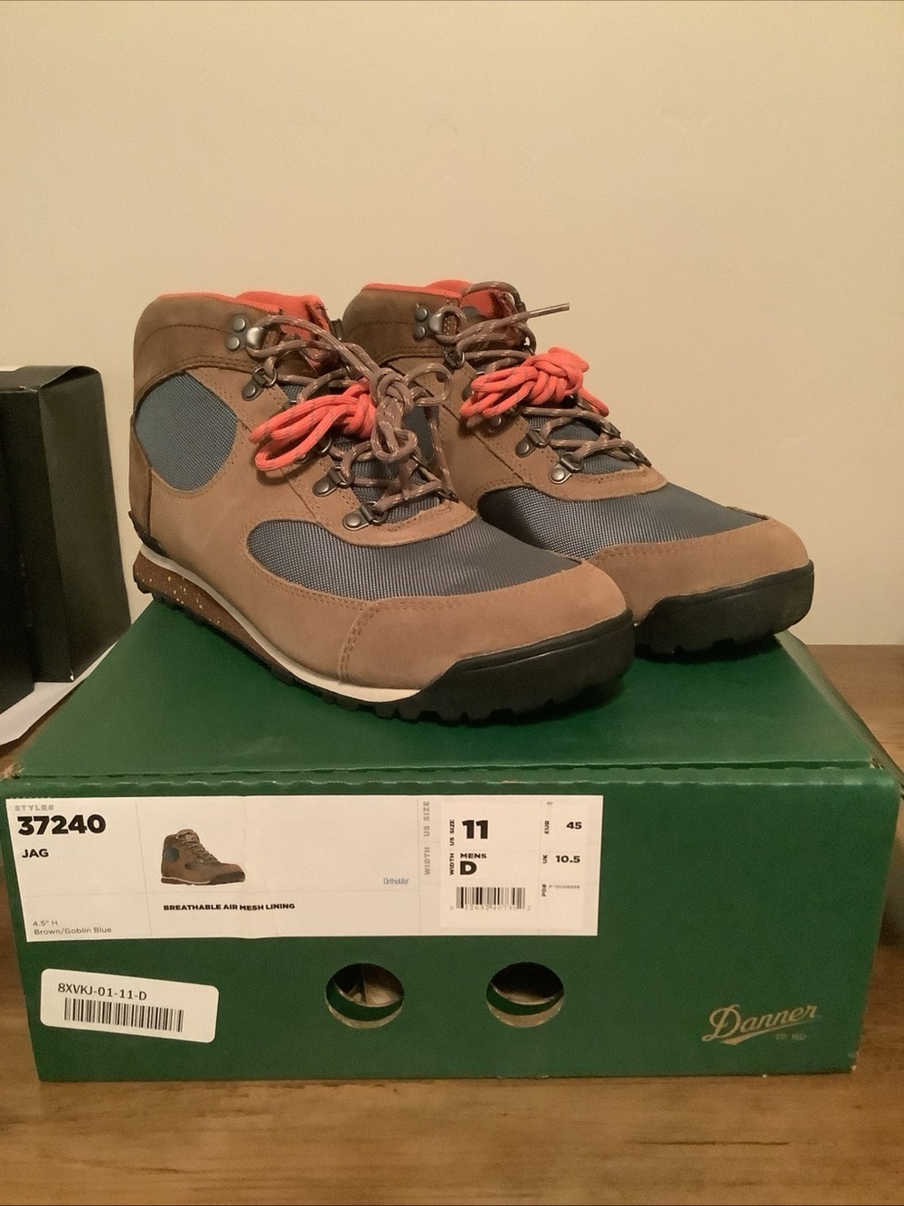 Danner jag Men's Brown & Blue Hiking Boots with Orange Laces